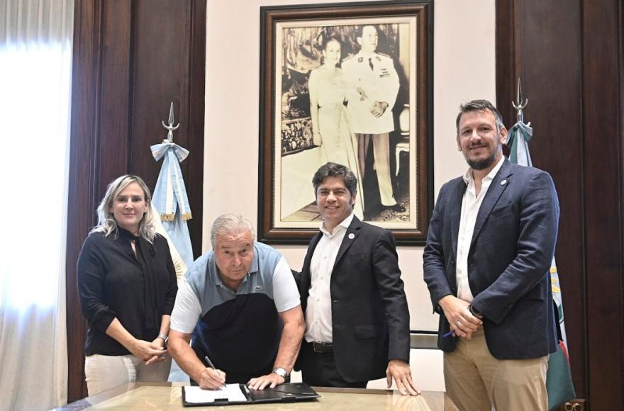 La actividad central fue la firma del convenio Provincia Leasing 2026 junto al gobernador Kicillof y al titular del Banco Provincia, Juan Cuattromo.