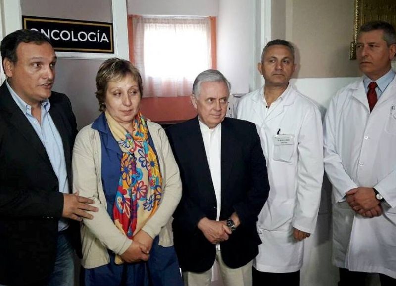 El intendente hizo lugar al pedido de una paciente oncológica que le había solicitado "un ambiente con color".