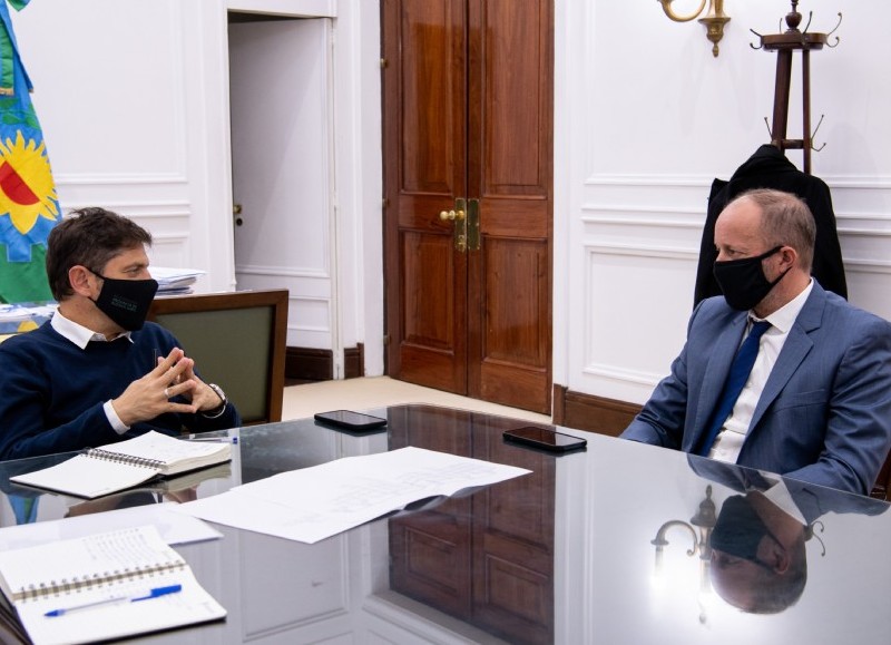 Axel Kicillof y el flamante jefe de Gabinete, Martín Insaurralde.