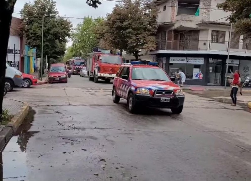 Caravana por la Avenida Irigoyen 