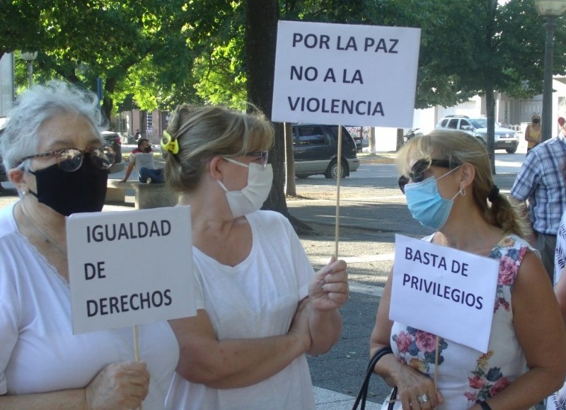 Fue impulsada principalmente en las redes sociales, tuvo un fuerte respaldo y activa participación de sectores de la oposición.