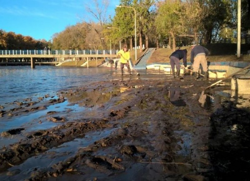 El domingo 21 de febrero a partir de las 8:00 horas, llevarán adelante una jornada de limpieza en el Río Salto.