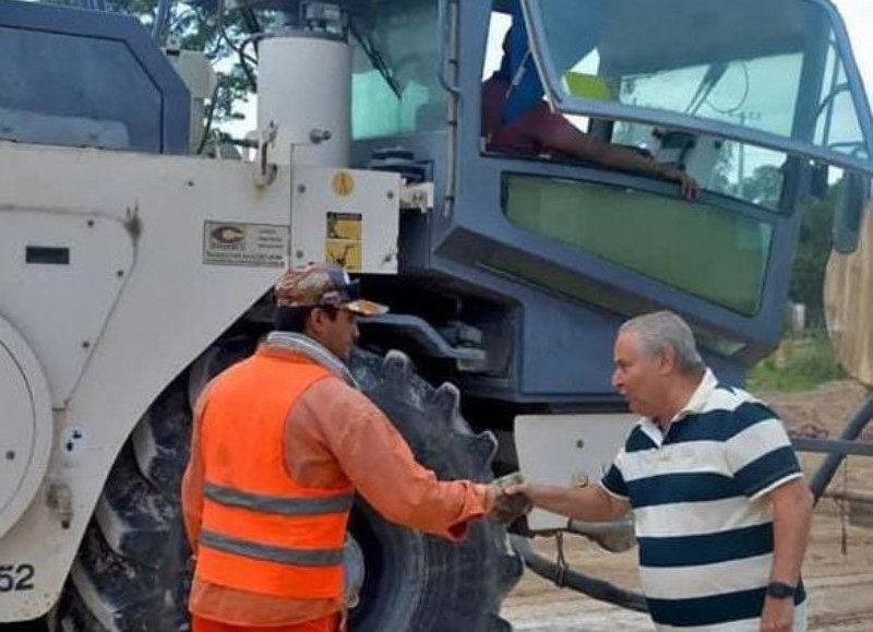 Recorrida del intendente Alessandro.