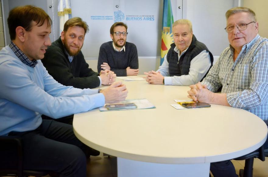 Reunión con autoridades provinciales.