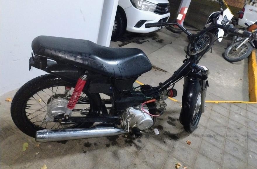 Secuestro de motocicleta y decomiso de equipamiento sonoro por ruidos molesto