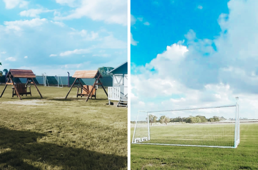 El lugar uenta con canchas, salón de usos múltiples, juegos y espacios verdes, y se destaca por tener un enfoque ecosustentable.