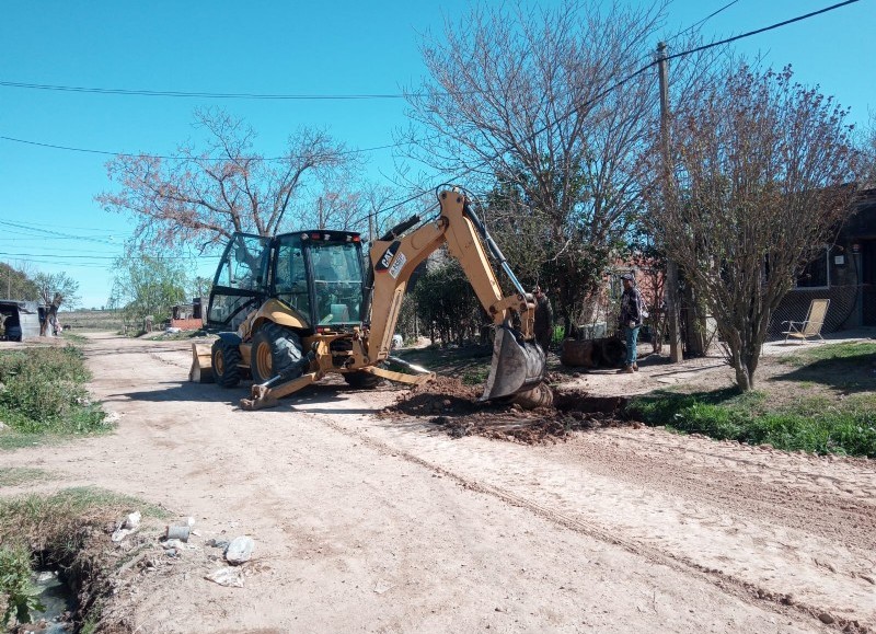 Movimientos de suelo en Barrio Trocha.