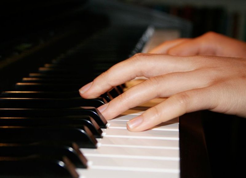 Aprender piano, una de las posibilidades.