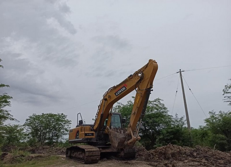 Destacaron que “los trabajos consisten en una limpieza integral por calle Perú, desde zona ‘Molino Quemado’ hasta la calle Tristán Lobos”.