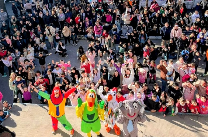 Gran concurrencia en Plaza San Martín.