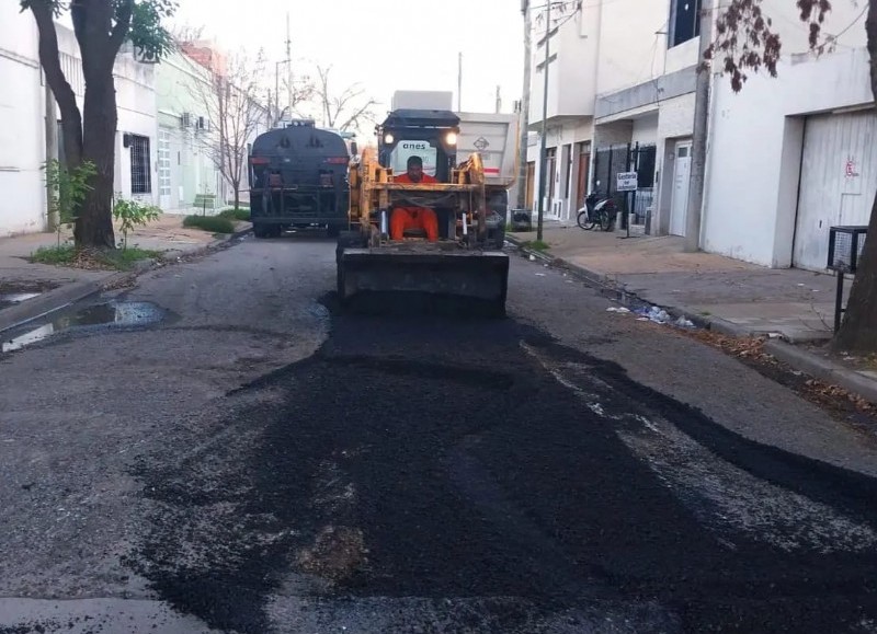 Labores en Castelli y Mitre.