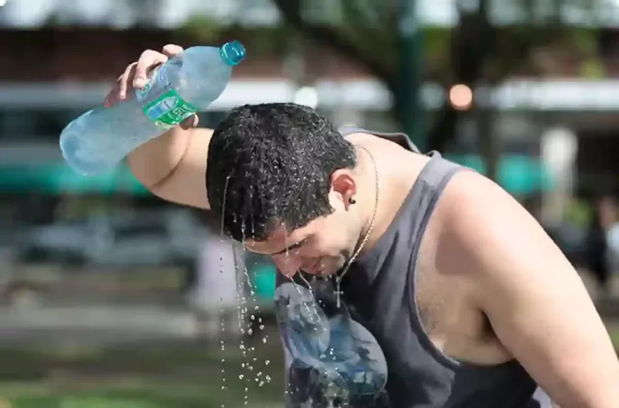 Defensa Civil emitió una alerta.