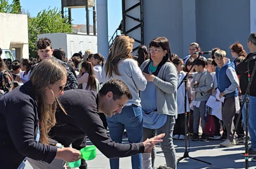 Autoridades del Ejecutivo municipal y del sistema educativo distrital acompañaron el evento.