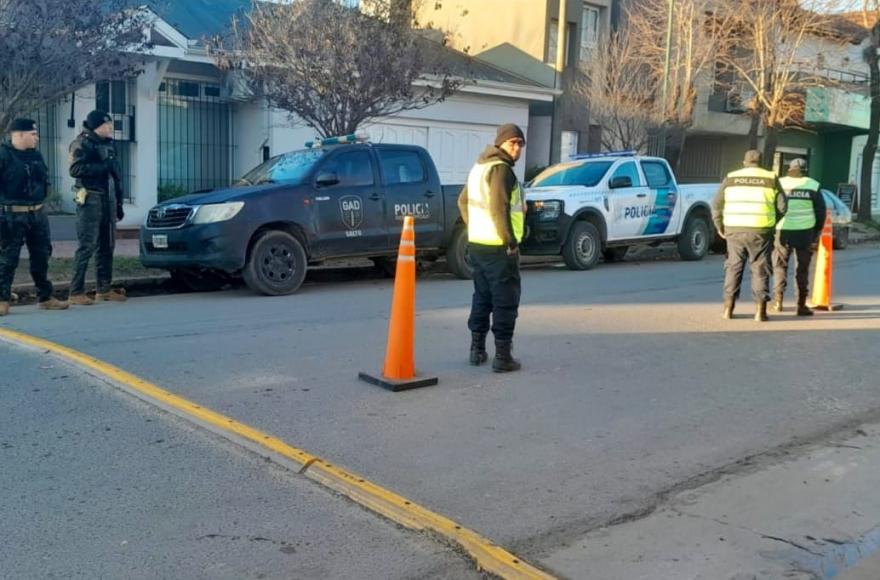 Las fuerzas de seguridad llevaron a cabo un amplio despliegue en Salto.