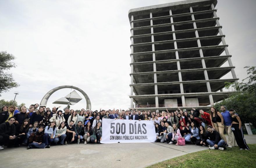 Se cumplieron 500 días sin ejecución de obra pública nacional.