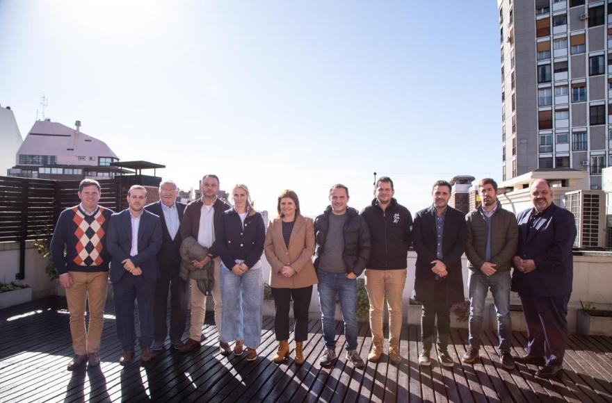 En la reunión se abordó la difícil situación que atravesó la ciudad en los últimos días.