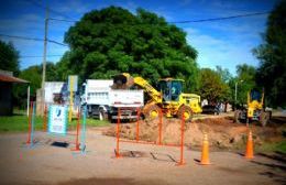 Cordón cuneta y pavimentación en el acceso al Jardín 910