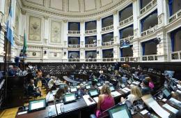 Premios Parlamentario: el trabajo legislativo de Alex Campbell y Rubén Eslaiman marca la agenda 2024