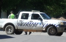 Un hombre golpeó y amenazó de muerte de un agente de tránsito