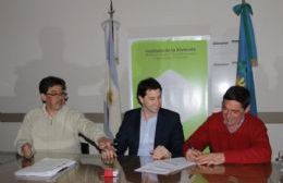 Firma de convenio para la infraestructura de las 34 viviendas