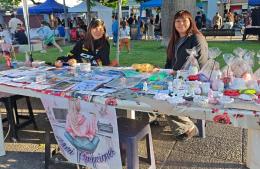La feria joven copó la Plaza San Martín