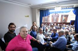Alessandro acompañó a Kicillof en la apertura de sesiones