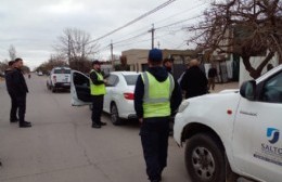 Cruzó el semáforo en rojo, giró en "U" y terminó con el vehículo secuestrado