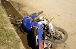Un hombre trasladado al hospital tras caerse de su moto