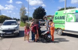 Motocicleta conducida por una menor impactó contra una camioneta