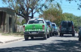 Tenía prohibido acercarse a su exnovio, fue a su casa y causó destrozos