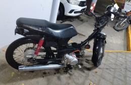 Secuestro de motocicleta y decomiso de equipamiento sonoro por ruidos molesto
