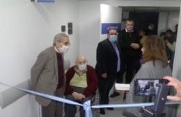 Sentido homenaje durante la inauguración de la nueva sala de cirugía de Clínica Salto