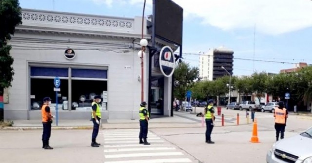 Chacabuco en crisis: Fabián Sánchez aclaró que "teniendo un municipio quebrado se han creado nuevas secretarías"