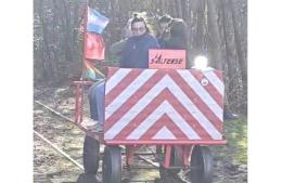 Histórica llegada de una zorra ferroviaria a Berdier