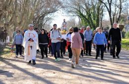 Multitudinaria muestra de fe y tradición en Berdier