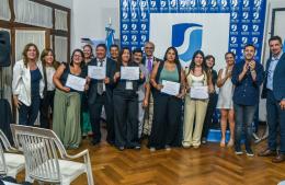 80 estudiantes de Salto y la region finalizaron la cursada de Enfermería de la UBA