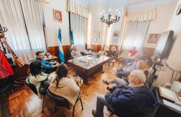 Autoridades municipales se reunieron con vecinos afectados por la inundación